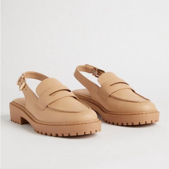 NWT. Torrid 9.5WW Sling Back Lug Loafers. - Picture 1 of 16